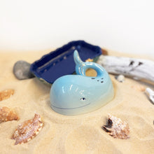Afbeelding in Gallery-weergave laden, Botervloot Walvis - House of DIsaster
