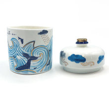 Afbeelding in Gallery-weergave laden, Voorraadpot - By the Sea - House of Disaster