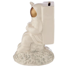 Afbeelding in Gallery-weergave laden, Spaarpot Astronaut op de maan