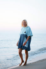 Afbeelding in Gallery-weergave laden, Surfponcho voor kids - Ponchini Maxi - Wave Hawaii