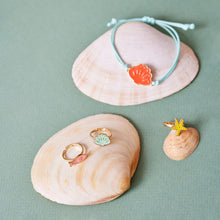 Afbeelding in Gallery-weergave laden, Ringenset met zee: schelp, vis en zeester  - Global
