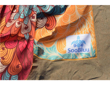 Afbeelding in Gallery-weergave laden, Strandhanddoek van 20 gerecylede plastic flessen - Motief: MALA  - SooBluu
