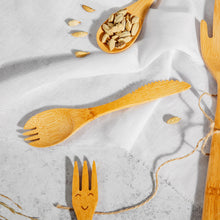 Afbeelding in Gallery-weergave laden, Bestek: Bamboe spork - 3 in 1 bestek - Sass &amp; Belle
