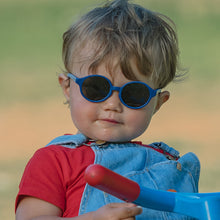 Afbeelding in Gallery-weergave laden, Kinderzonnebril 0-2 jaar - Tortuga Rood - Parafina eco eyewear
